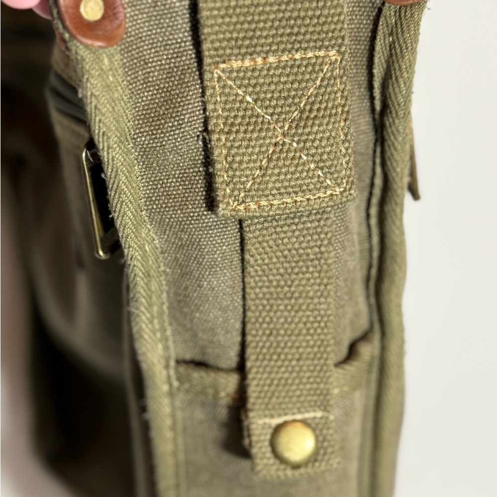 Women's Cargolt Hailey Crossbody Purse Olive - Picture 6 of 14